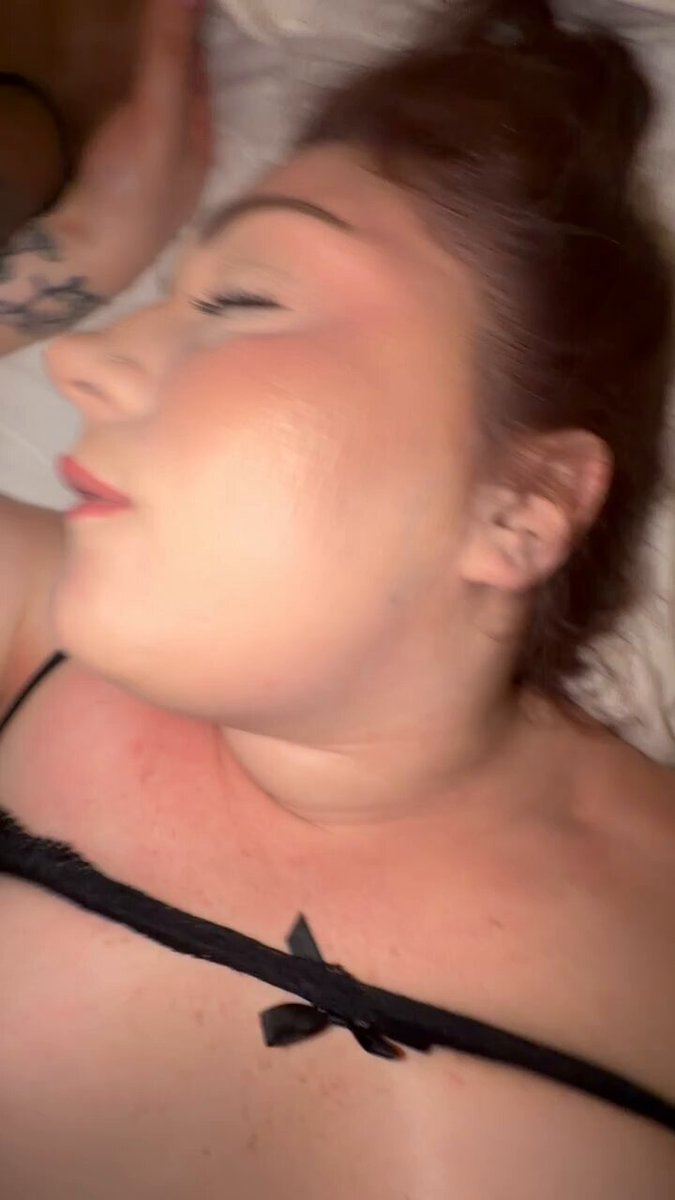 Love a bull 🐂 gimmie more daddy.