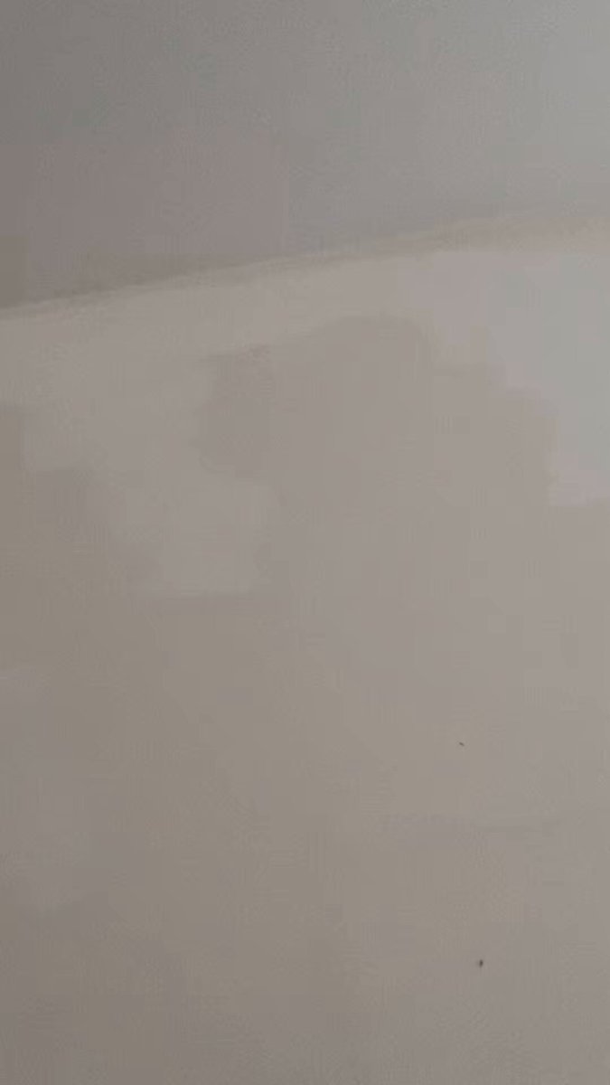 真的很煩…以後看一個封鎖一個！！