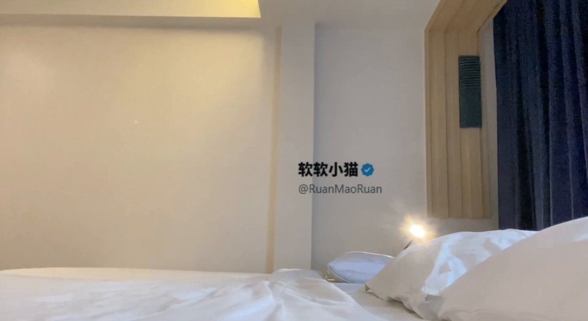 酒店偷偷摸好刺激～