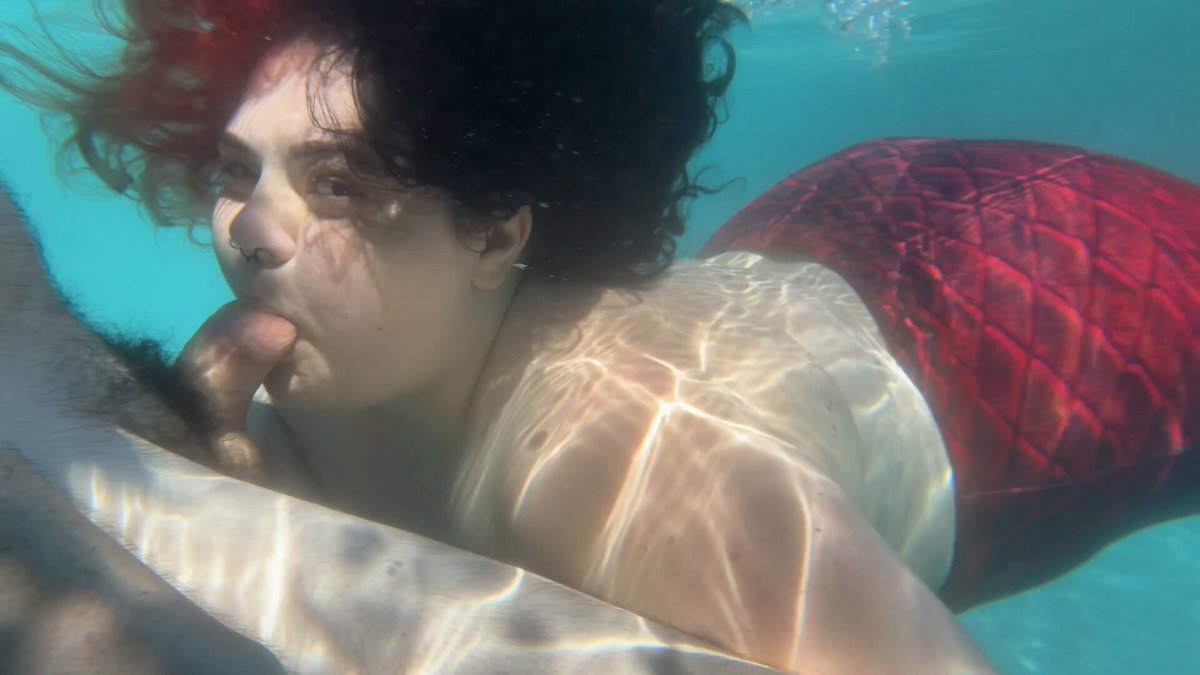 You’ve never had your dick sucked by a goth mermaid and it shows 🤭
