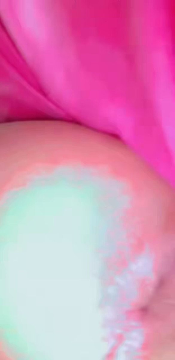 Quiero sentir algo grande ahora, quien quiere hacer cambio de mi juguete por el suyo 😅