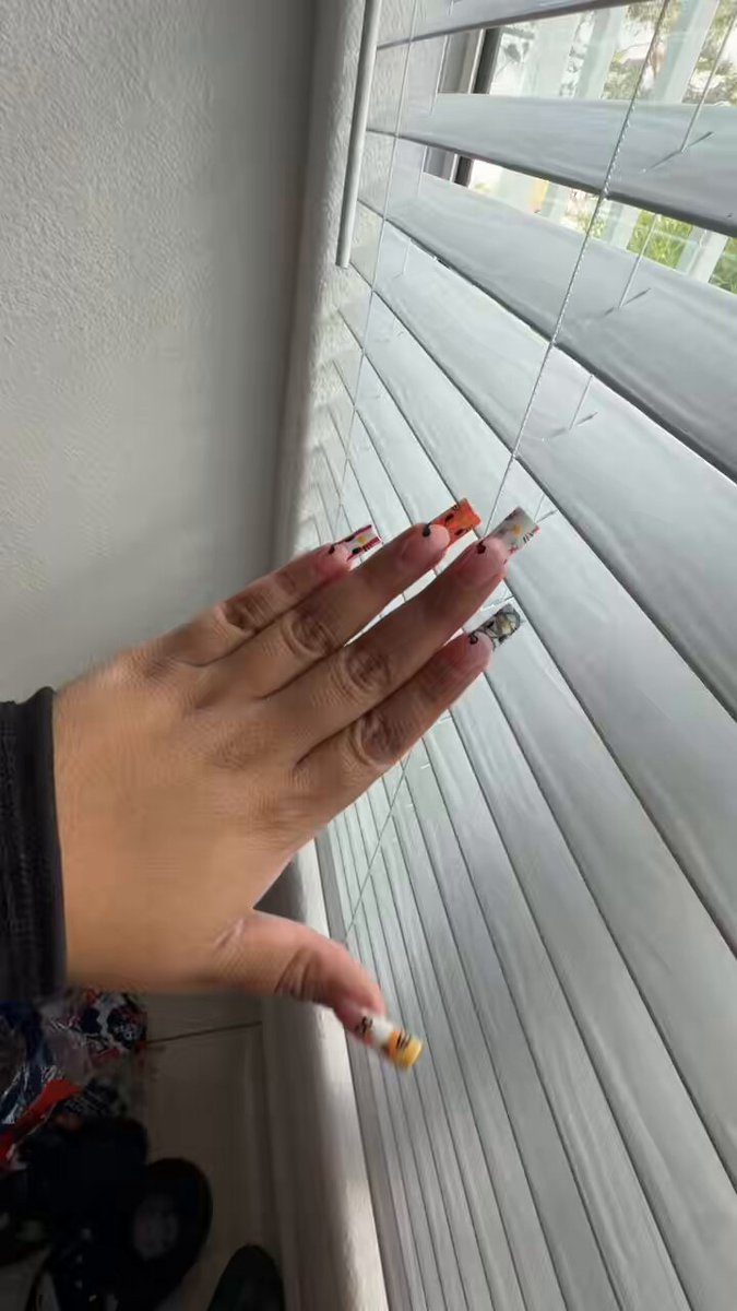 子資助的指甲🥰來寵壞我，看看接下來會發生什麼🤭