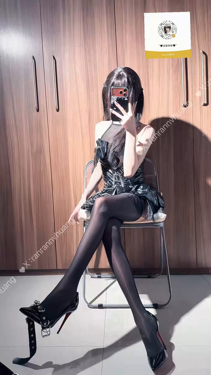 又是被小惡魔冉冉祖宗🖤