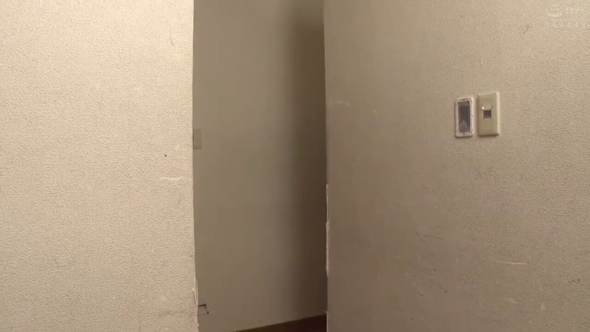 In a share house full of big-breasted female college schoolgirls🏡