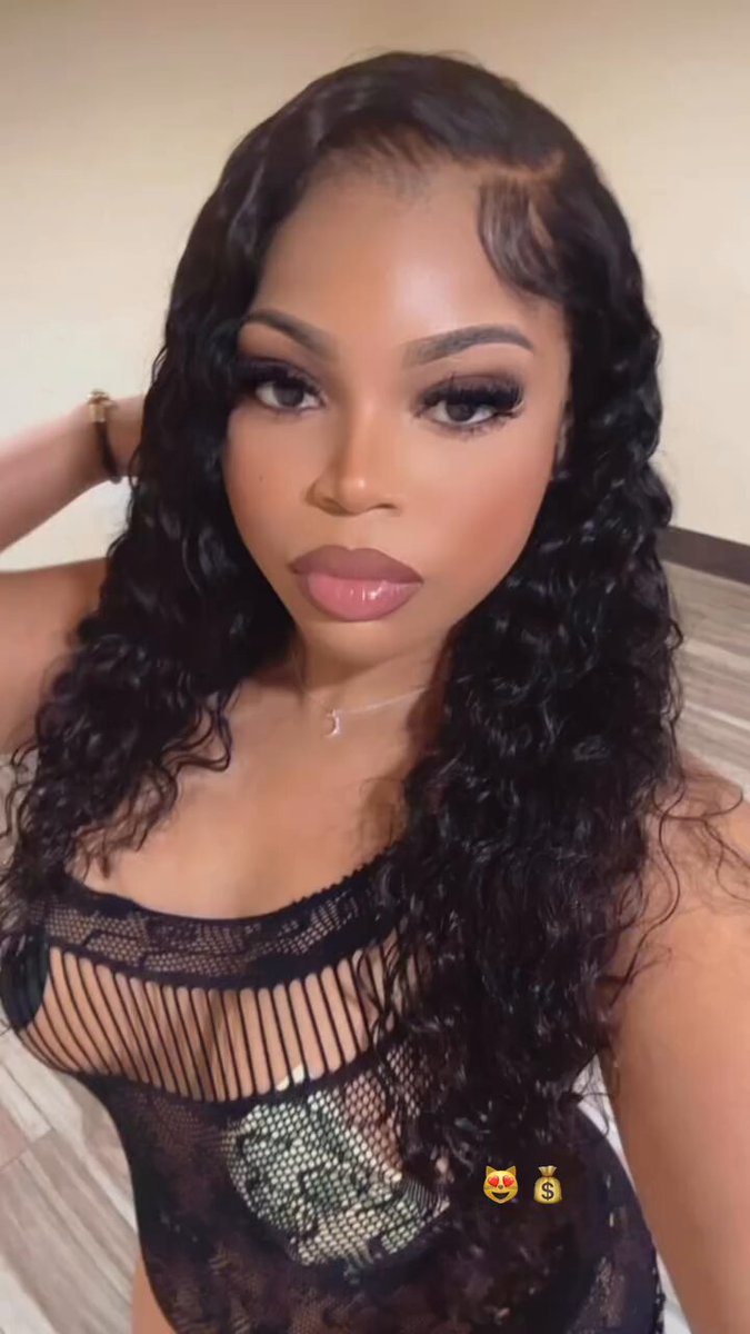 who in nyc wanna come see me at the club tomorrow? 😍 dm me